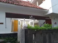 Comfy Room Syariah Near Kraton Jogja