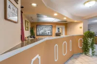 Super 8 by Wyndham Black Mountain Hotel di Black Mountain