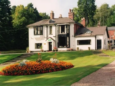Old Rose and Crown Hotel Birmingham Hotels near Bromsgrove Spiritualist Church