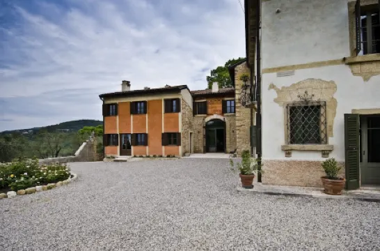 安布羅賽提別墅飯店