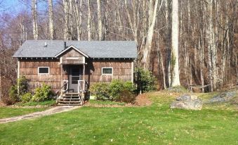 Banner Haven B&B and Cabin Rentals - Housity