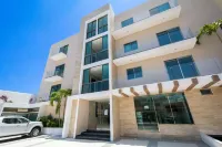 ปาลมาเรนา รูมส์ แอนด์ เรสซิเดนซ์ - ลอง สเตย์ คอมฟอร์ต วิธ พาร์กิง, ซาวน่า, ยิม แอนด์ พูล (ไม่กี่ก้าวจาก 5th Avenue)