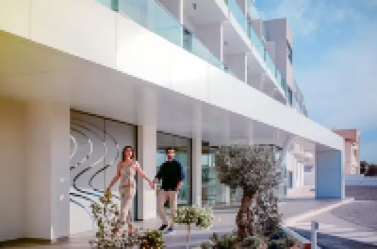 勒貝海灘酒店 酒店