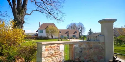 Chambre d'Hôtes l'ETAP' CORTELINE Hôtels à : Lux