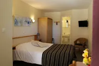 Logis des Crêtes de Pignols Hotel a Saint-Nicolas-de-la-Grave