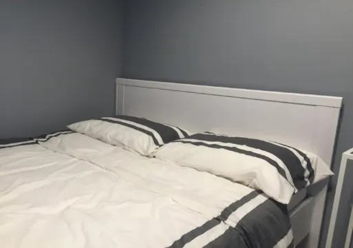 ห้องเตียงใหญ่ พร้อมห้องน้ำส่วนตัว