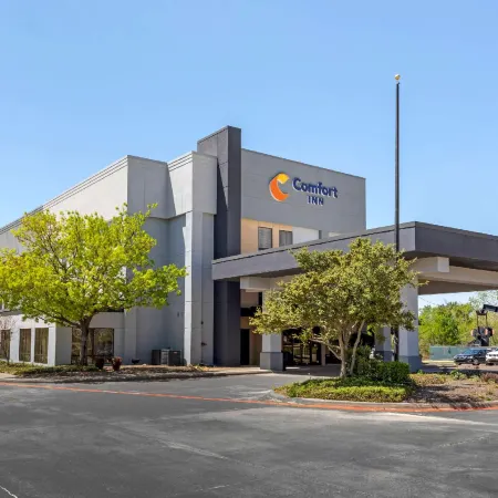 Comfort Inn Sherman - Denison Area