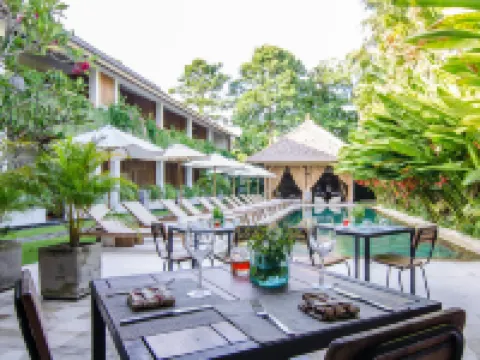 ザ オープン ハウス ジンバラン バリ