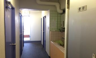 Shochikubai Hostel No.3 - Men Only