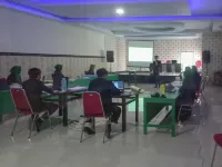 Homestay Singgasana Mitra RedDoorz Hotels in Maesa