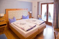Hotel am Wiesenhang - Garni Hotels in Murnau