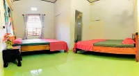 Homestay Loan Anh Hotels in Ly Son