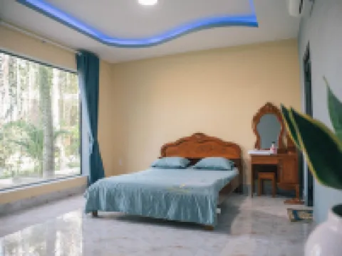 寶賓民宿 檳知酒店