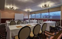 Graduate by Hilton Bloomington Hotels in Bloomington