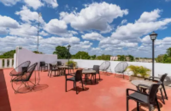 ラ オーロラ ホテル コロニアル