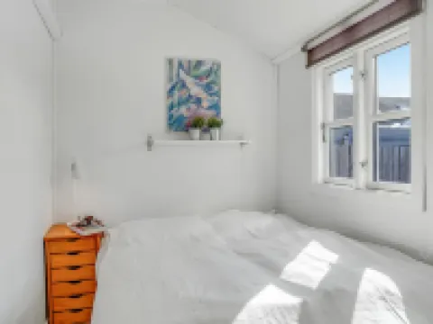 "Loella" - 35m from the Sea