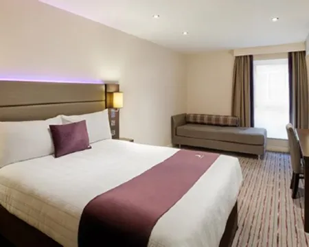 Premier Inn Glasgow City Centre (St. Enoch Square) โรงแรมในกลาสโกว์
