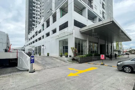 RedLiving Apartemen Mekarwangi Square - Agus 3 Tower A Отели в г. Dayeuhkolot