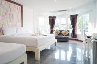 Nakhon Norn Len Hotels in Phra Phrom