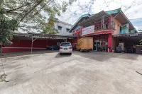 RedDoorz Syariah @ Pangeran Suryanata Samarinda Hôtels à : 