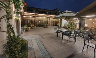 Hongcun Zhilan Youmeng Lake View B&B