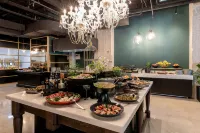 Skylark, Aluma Hotels & Resorts