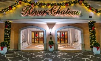 River Chateau Hotel