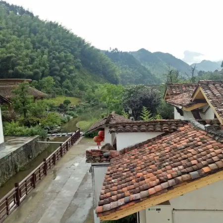 Quzhou Laijia Dazhai Tianjing Homestay