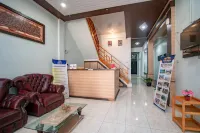 RedDoorz Syariah Near Danau Lut Tawar Takengon Hotels in Mongal