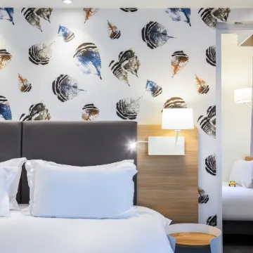 Holiday Inn PERPIGNAN by IHG Отели рядом с достопримечательностью «Romanesque Sculpture Center»