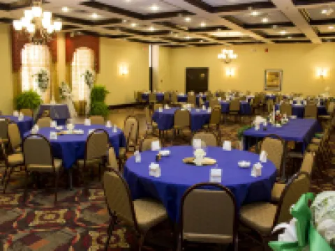 Best Western Park Hotel Hotels in Warren