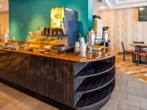 亞特蘭大機場東貝斯特韋斯特優質酒店 黑普維爾酒店