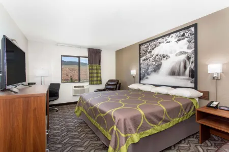 Super 8 by Wyndham Dubois