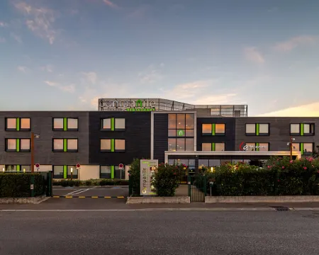 Campanile Carcassonne Est - la CITÉ โรงแรมในจังหวัดโอด