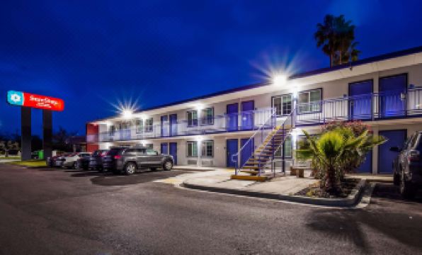 SureStay Plus Hotel by Best Western Sacramento Cal Expo