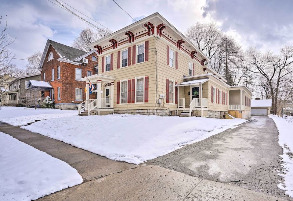 ドッグ フレンドリー ダウンタウン オーバーン バケーション レンタル ! お得に宿泊予約オーバーン