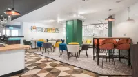 Holiday Inn READING - WEST by IHG - Quầy bar