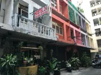 Hostel 24