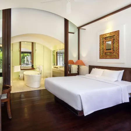 Novotel Bali Benoa Отели рядом с достопримечательностью «Гавань Беноа»
