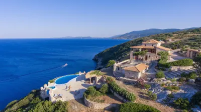 Blue Caves Villas - Exceptional Villas with Private Pools Direct Access to the Sea Hotels near Agios Nikolaos Harbour
