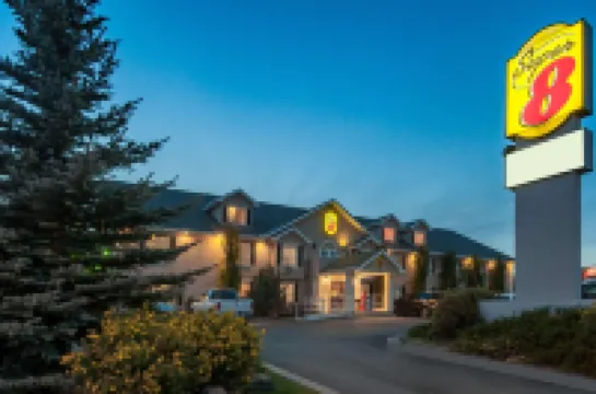 Super 8 by Wyndham Cochrane Hoteles en 