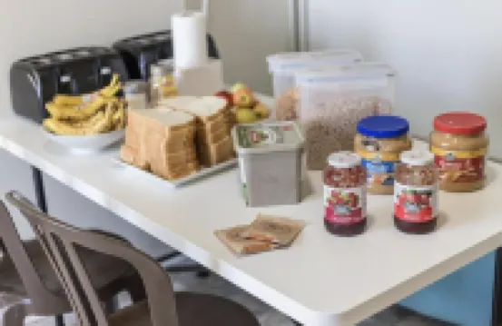 ITH Hermosa Beach Surf Hostel LAX