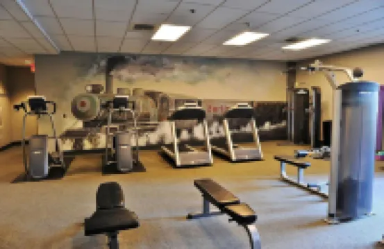 Spacious, Downtown Location – Great for Work and Relaxing!