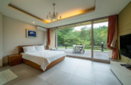 雨果海姆度假屋 鄰近平昌站的酒店