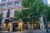Dossier Hotels near Crystal Springs Rhododendron Garden