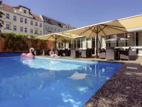 Sunday Hotel Berlin City West - Pools