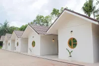 Pakamas Resort Hotel di Pak Nam