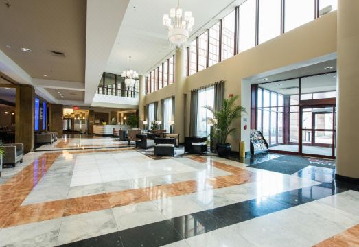 5. 더블트리 바이 ..