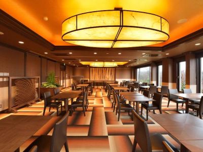 レストラン 箱根レイクホテルの写真