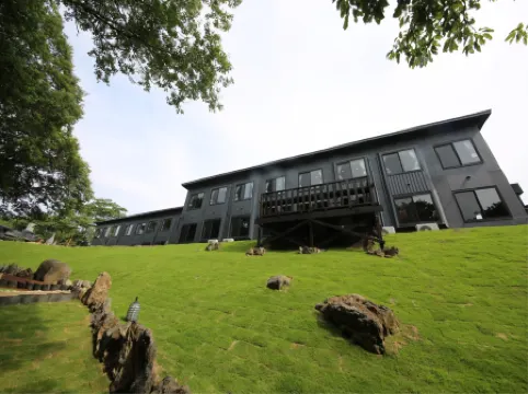 Andanomori Izu Ippekiko